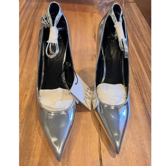 BLOGGER'S FAVE! Zara Metallic High Heels Silver NWT - Picture 13 of 13